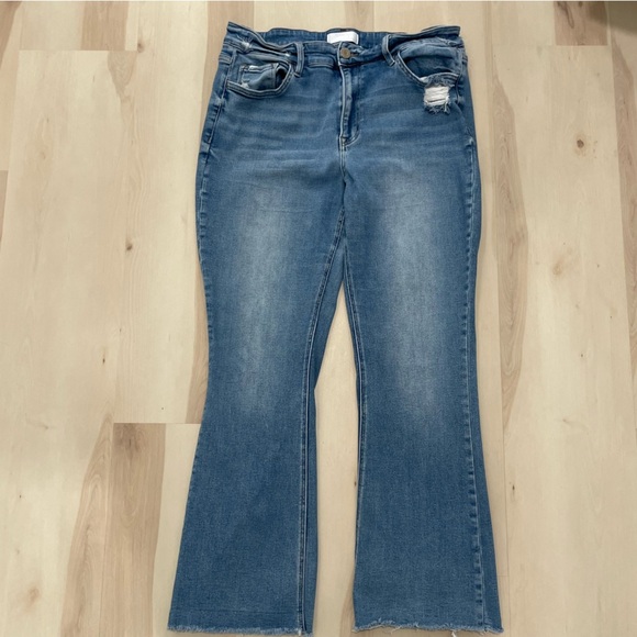 Vervet Women's 18W Jeans Stretch Well Rounded Mid Rise Raw Hem Ankle Bootcut - Picture 2 of 16